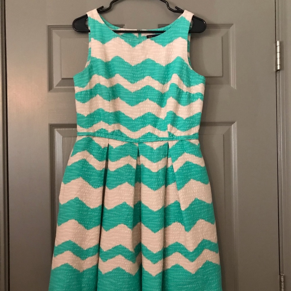 Super cute midi dress 👗